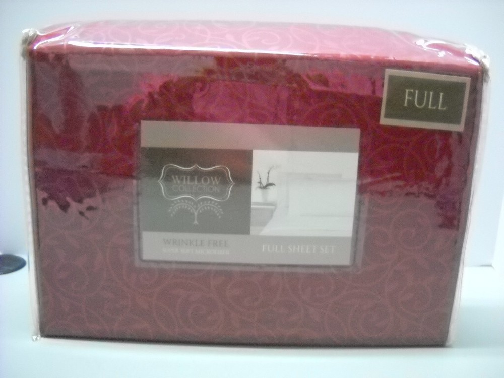 Home Dynamix Willow Collection 4-Piece Bed Sheet Full Brick Red Vines Pattern
