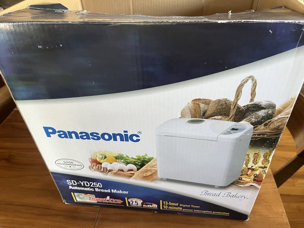 Panasonic Automatic Bread Maker SD-YD250 Machine w/ Yeast Dispenser Read G