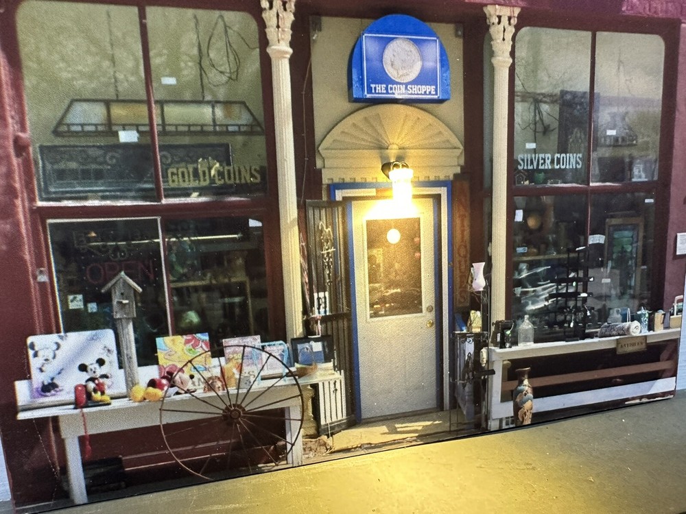 HO Scale ANTIQUE STORE - Building Flat/ front w/LED - scratch built