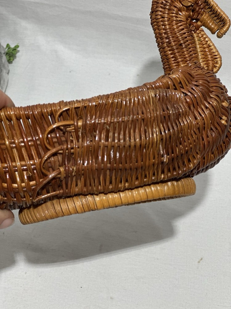 VTG Turkey Shaped Wicker Basket Table Decor Easter Or Fall Centerpiece Rustic