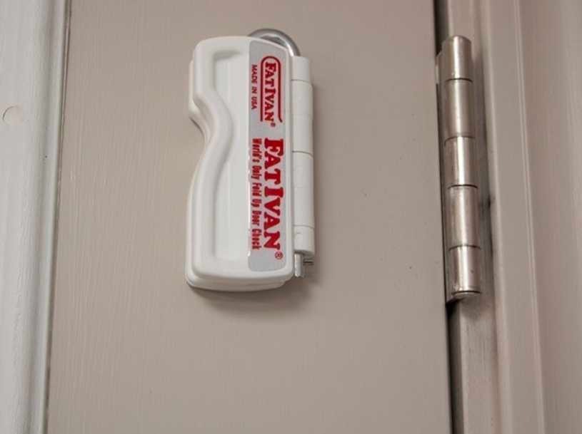 Fat Ivan Fold Up Door Chock with Magnet (White)