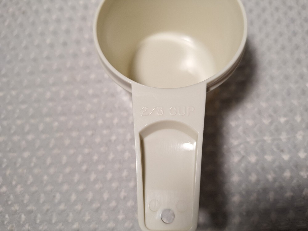 Tupperware Measuring 2/3 Cup Replacement White #763 Kitchen Gadget