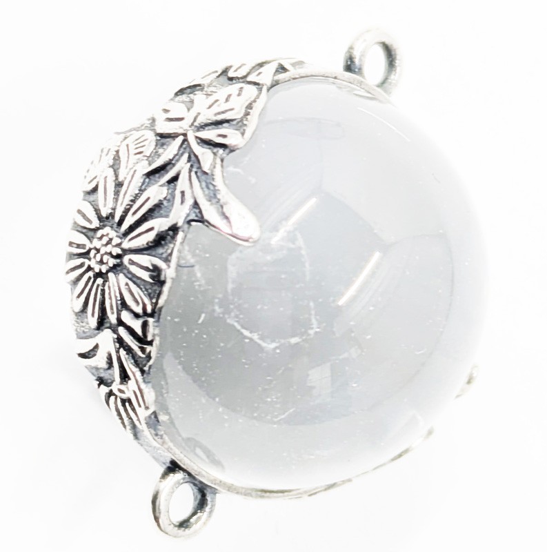 One 16mm Antique Vintage Crystal Pools of Light Sterling Bead Pendant C6-30