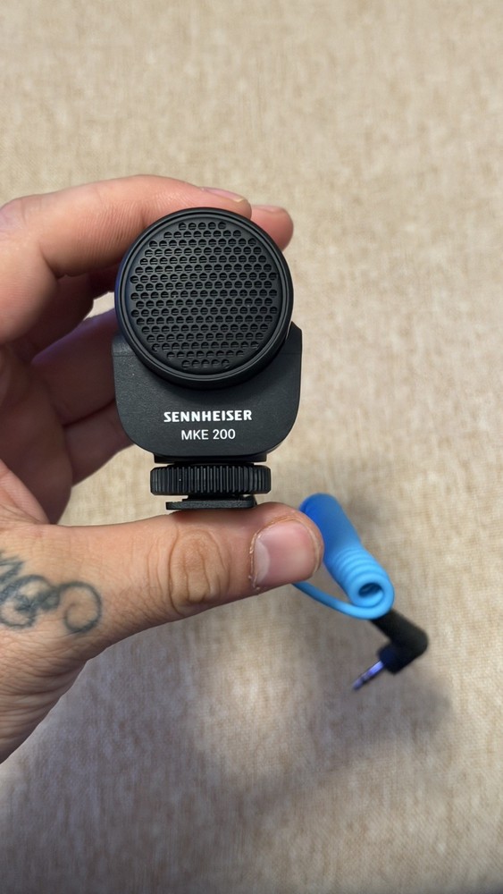 Sennheiser MKE 200 Directional Camera Microphone with Windshield