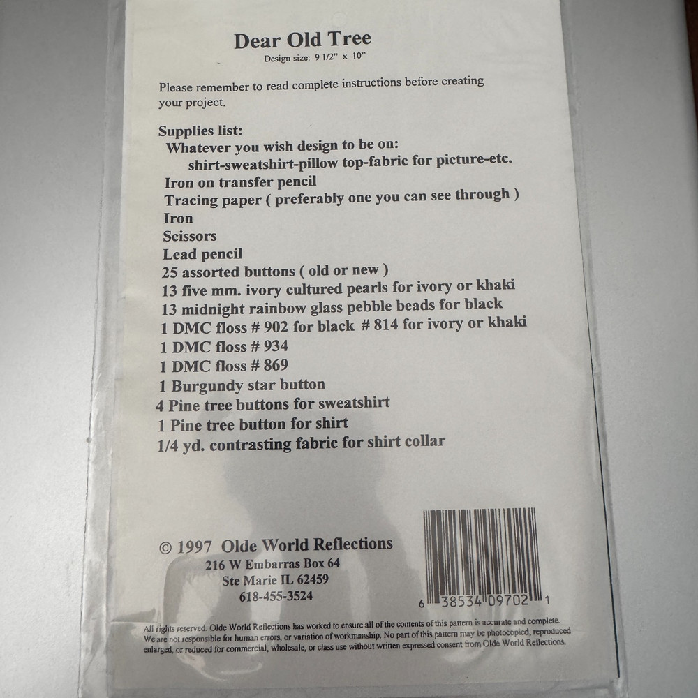 Dear Old Tree Primitive Stitchery Pattern Embroidery Christmas Tree Buttons