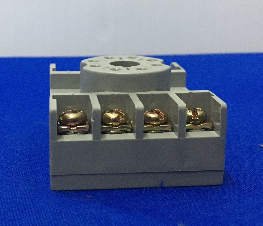 DAYTON 5X852-M RELAY SOCKET