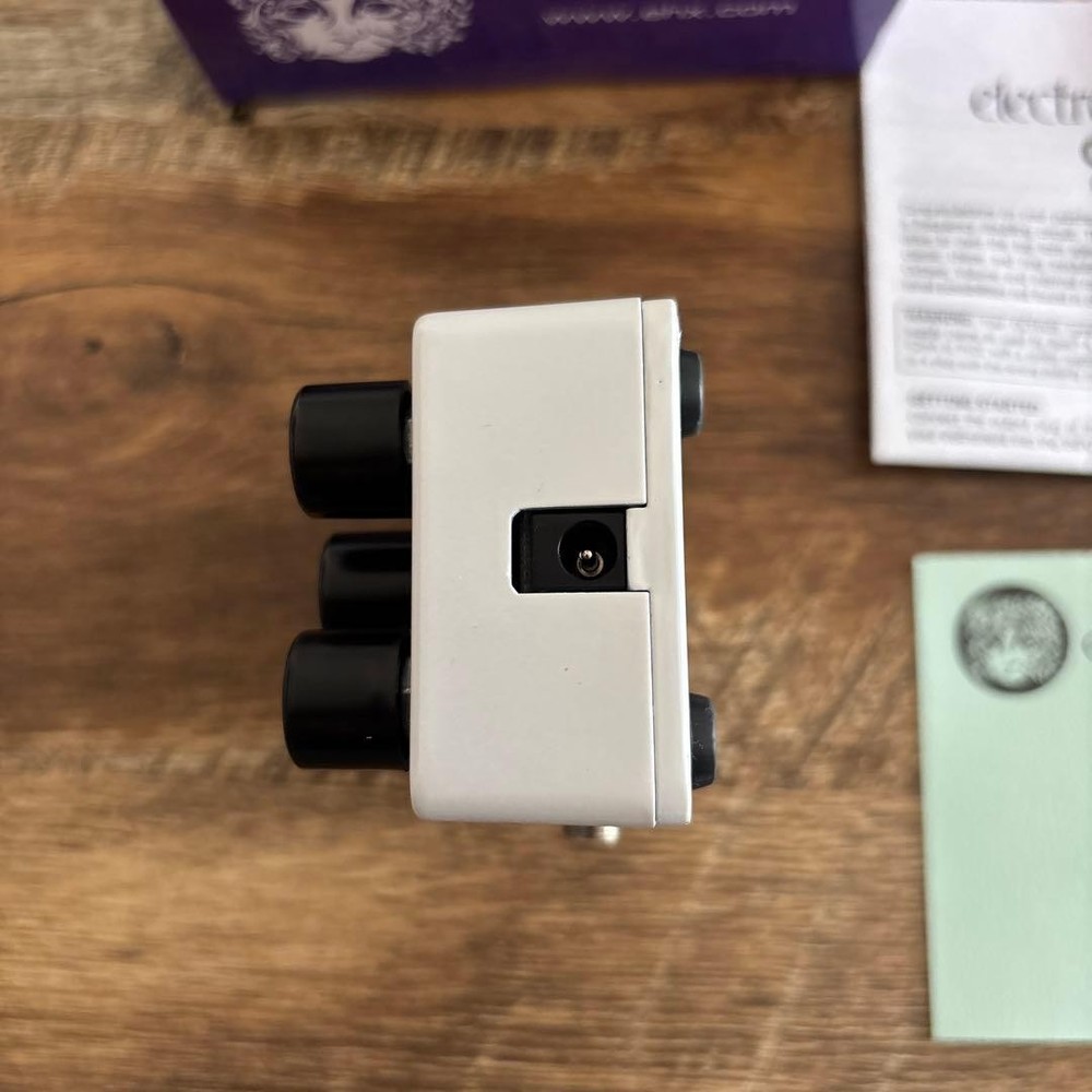 electro-harmonix octavix octave fuzz fuzz