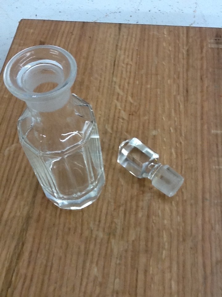 Vintage Silver Plated Tarnish Resistant Cruet Caddy with Salt/Pepper/Oil/Vinegar