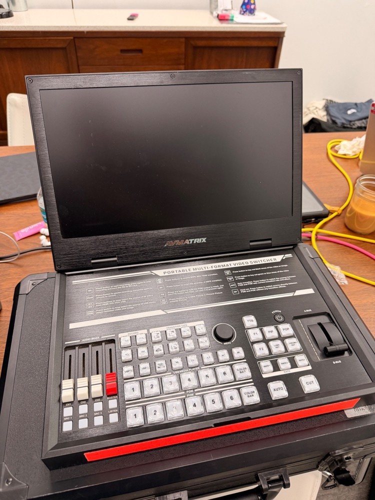 AVMatrix PVS0615 Portable Multi-Format Video Switcher 15.6" LCD (Broken Screen)
