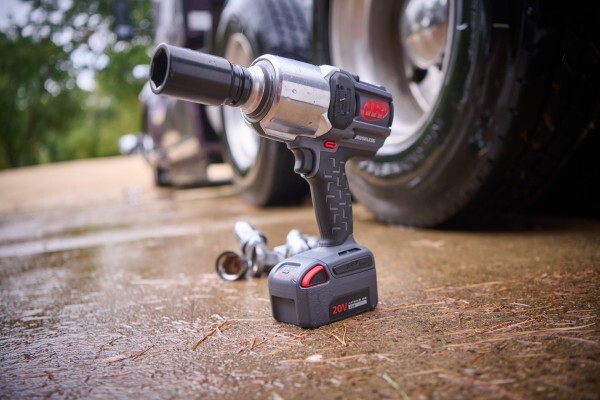 Ingersoll Rand W8171-K2 20v 3/4" Drive 2000 ft-lb Cordless Impact 2 Batteries