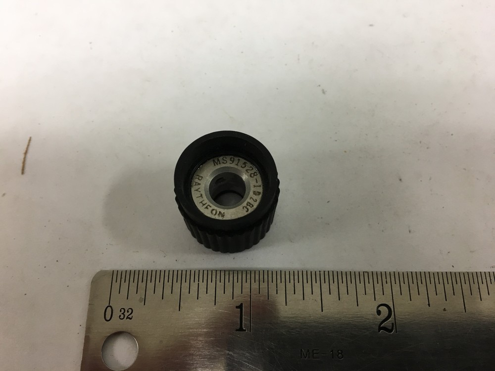 Raytheon Control Knobs MS91528-1D2BC aka 70-2CB-2G Concentric Skirted Round