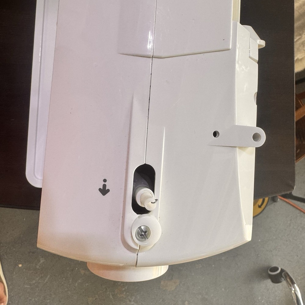 Singer Brilliance 6199 Electronic Sewing Machine