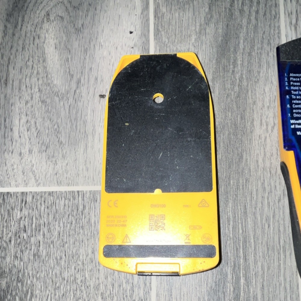 DEWALT DW0100 & Zircon StudSensor L70 Electric Stud Finders WireWarning LCD