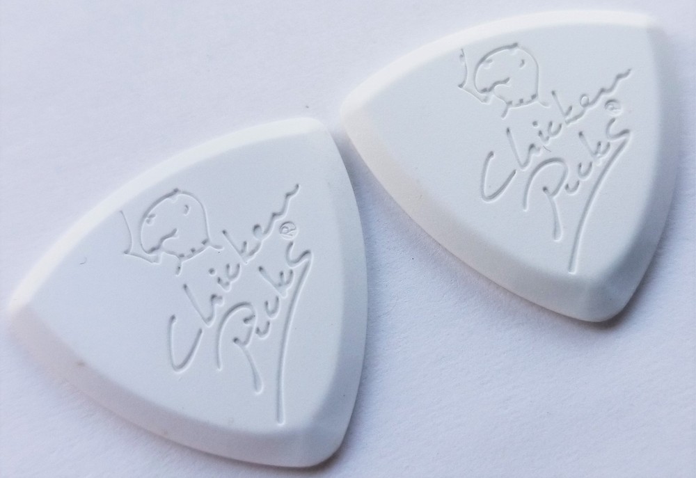 CHICKENPICKS GUITAR PICKS BERMUDA A2 2.1 & 2.7 mm. 2 Picks