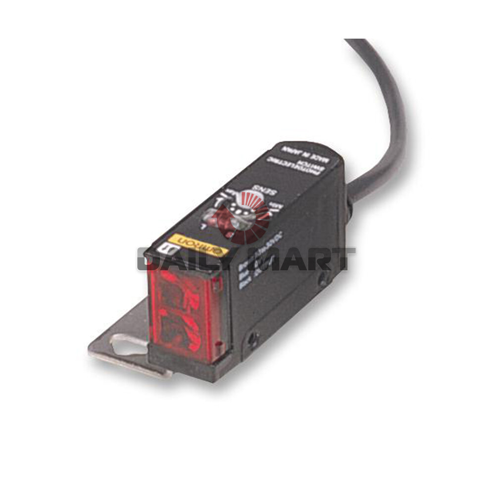 New In Box OMRON E3S-AT11 Photoelectric Sensor