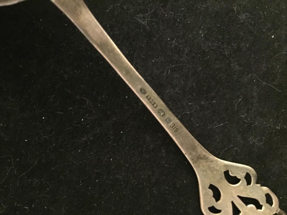 830 Silver Spoon MAKE ME AN OFFER!!!