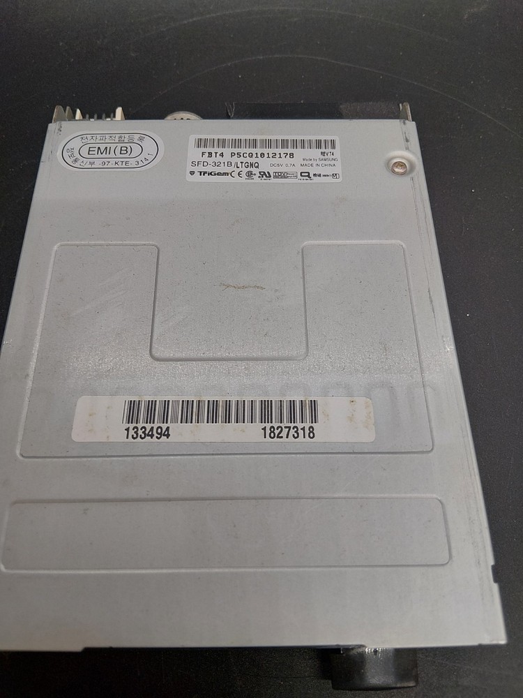 SAMSUNG SFD-321B floppy NO FACEPLATE long button