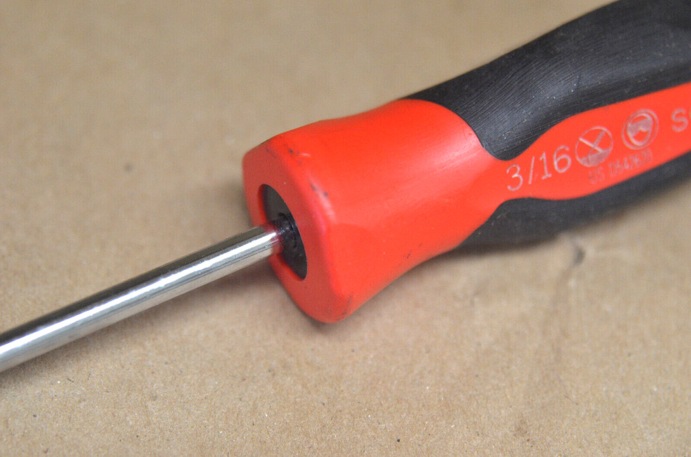 Snap On 3/16 SGD146B Flat Head Screwdriver (1-F)
