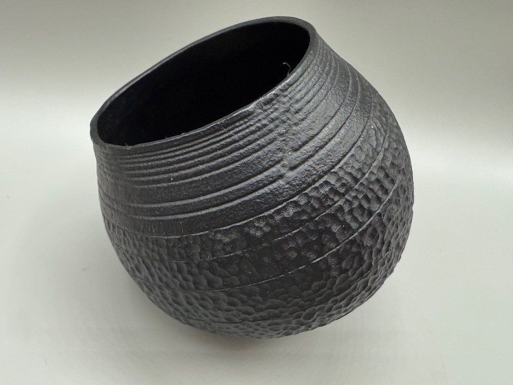 ESTATE ABSTRACT ART POT PLASTIC OR NUT SHELL EGGS SIGNED STUDIO 2001 UNIQUE
