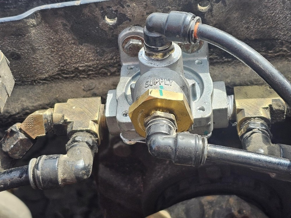 Air Brake Quick Release Valve Compatible with Bendix 289714 Freightliner