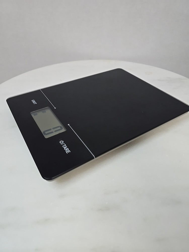Compact Digital Kitchen Scale 5 kg Black