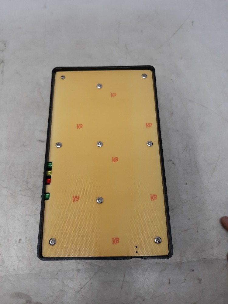 AlkaCharger Alkaline Multi-Battery Charger - No Power Cable