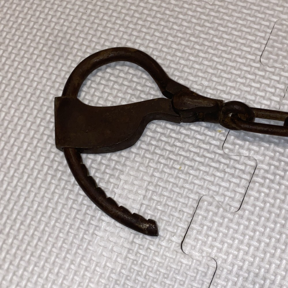 HANDCUFFS RESTRAINTS – ANTIQUE