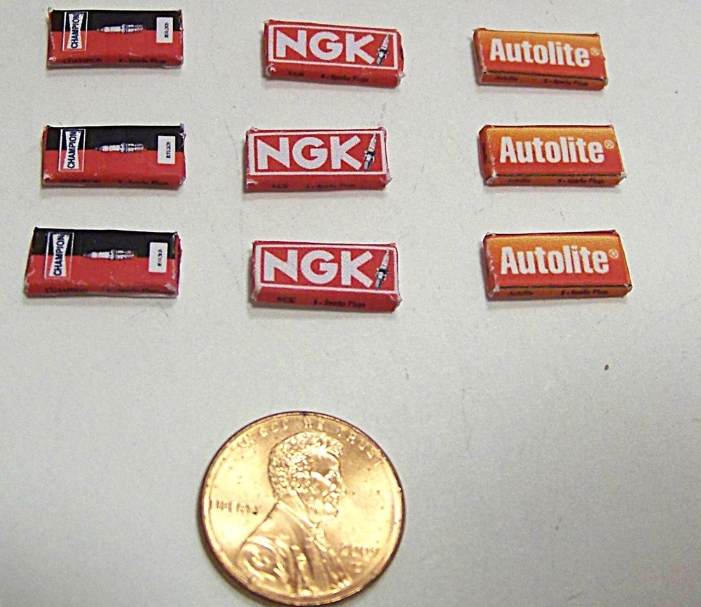 1/24 Scale Spark Plug Boxes