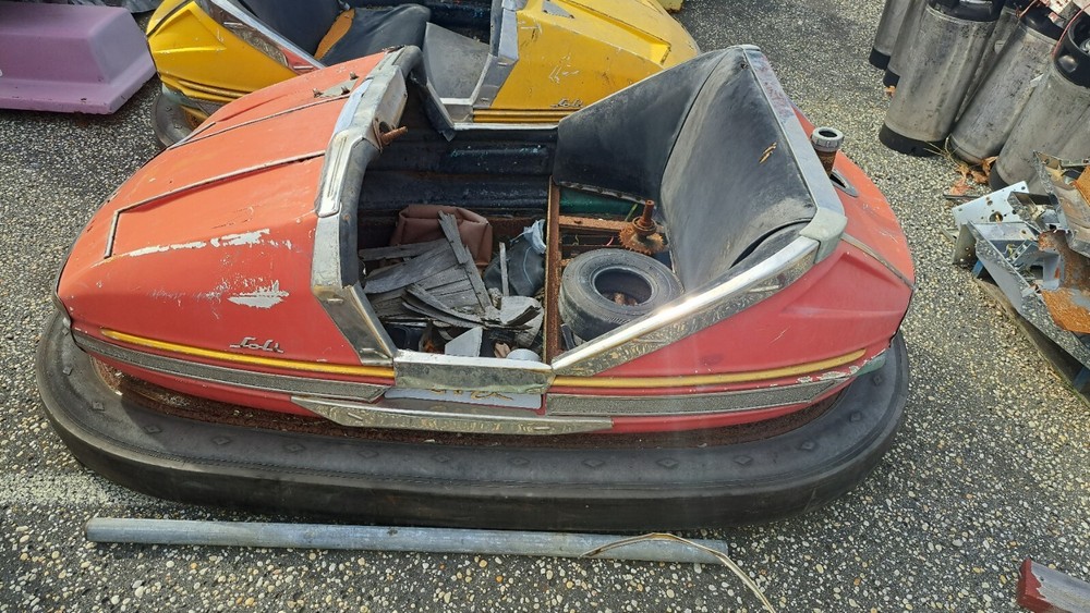 bumper cars amusement