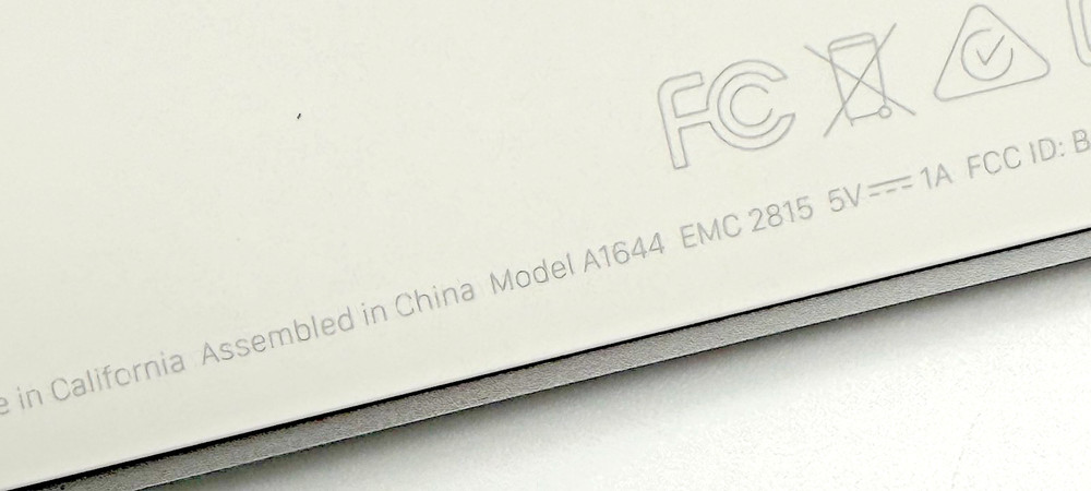Genuine OEM Apple Wireless Magic Keyboard 2 A1644 White Compact Rechargeable US