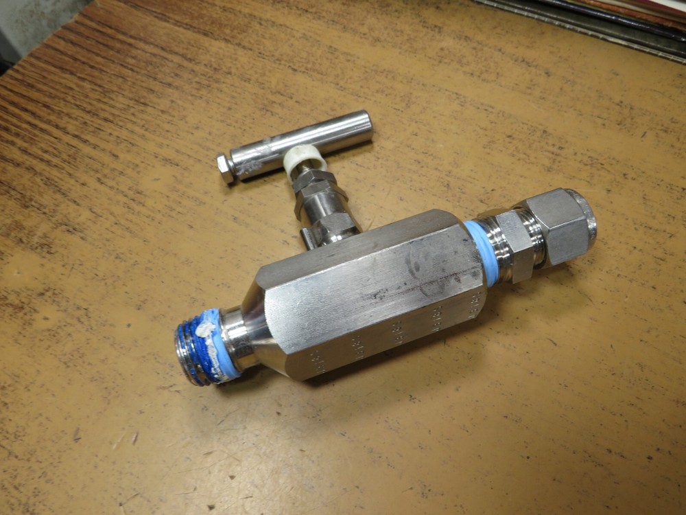 Tescom H1VDS44Q Soft Seat Needle Valve 6000 PSI