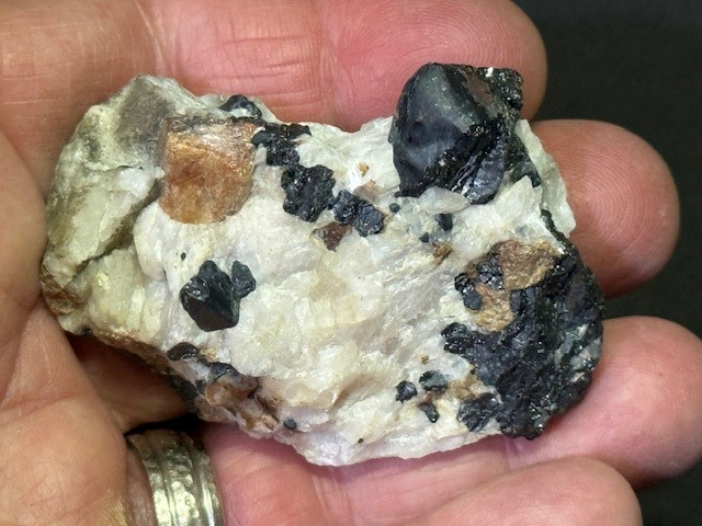 SEE VIDEO: COOL FRANKLIN ASSEMBLAGE: HENDRICKSITE,WILLEMITE PLUS, FRANKLIN, N.J.