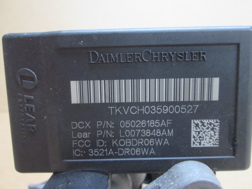 05 06 07 Jeep Commander Ignition Switch Module Receiver Node NO KEY 05026185