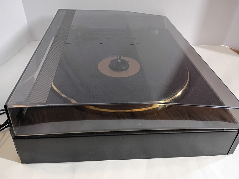 Soundsign Music Record Player 0976C Turntable Auto Return Untested