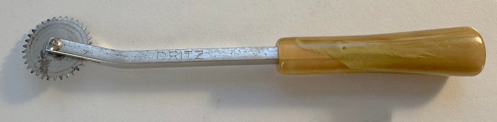 Dritz Tracing Wheel Bakelite Handle