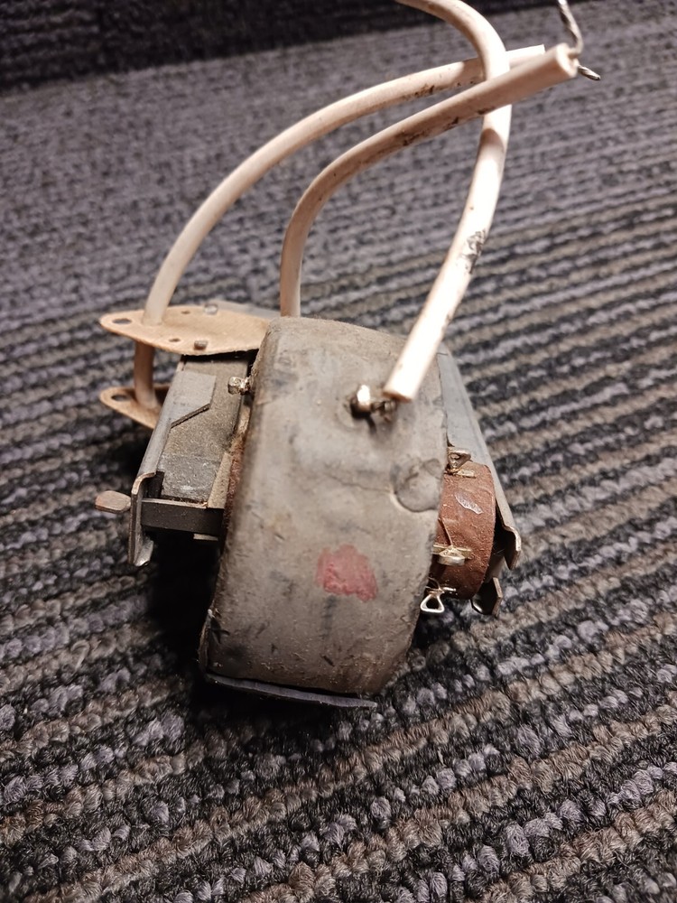 Vintage Zenith replacement sweep transformer S-18537 (red dot)