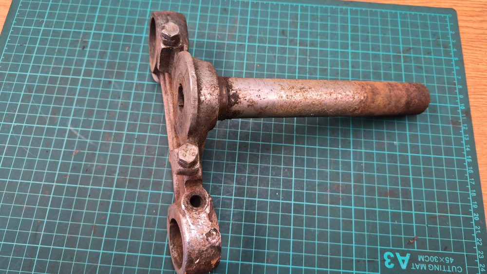 BSA Bottom Yoke - used