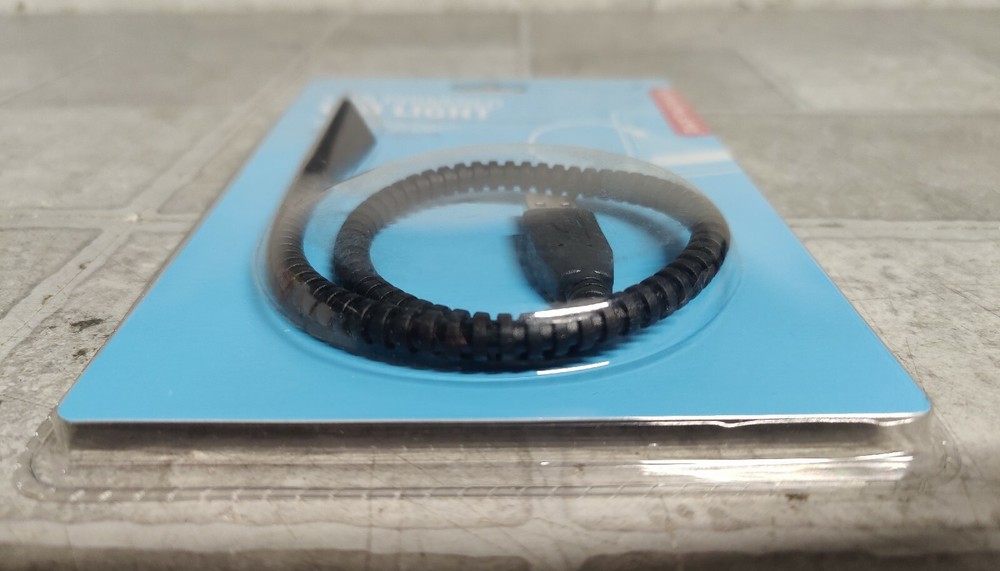 NEW Kikkerland Usb Powered Led Computer Light