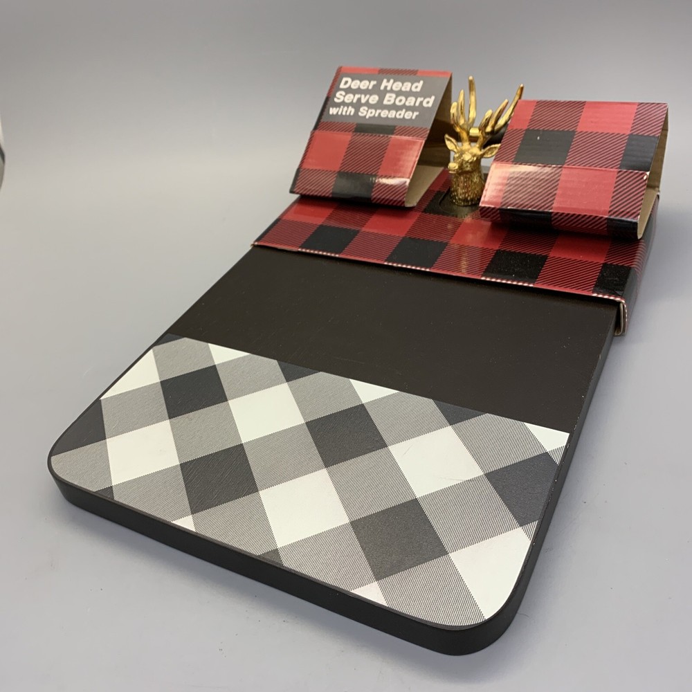 Thirstystone Deer Head Board Buffalo Plaid Foot Pattern Cheese Board w/ Spreader
