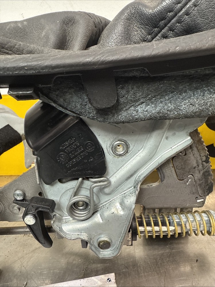 BMW E81 E82 E87 E88 E90 E91 E92 E93 1 3 SERIES HANDBRAKE LEVER M Sport Leather