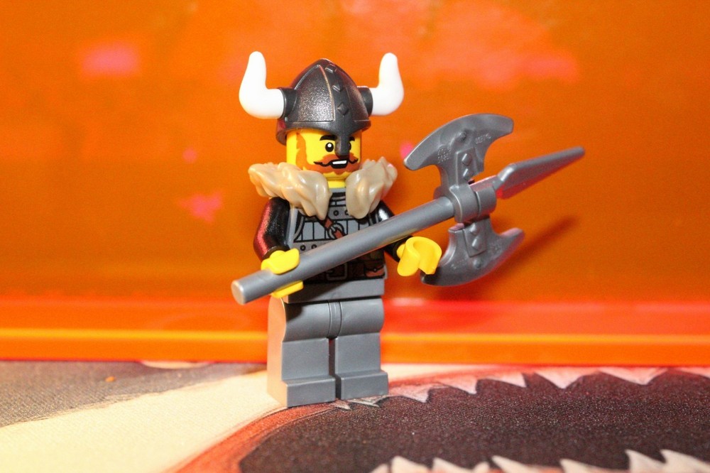 Lego Viking Battle Axemen
