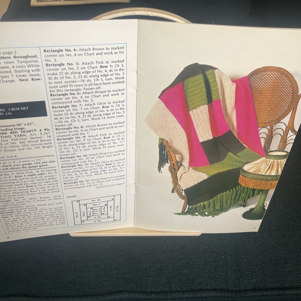 Vintage Lo Ran folding stand for holding patterns + 2 Crochet Pattern Booklets