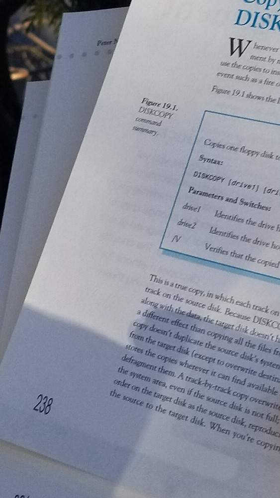 VINTAGE ELECTRONICS BOOK PETER NORTON'S DOS 6 GUIDE