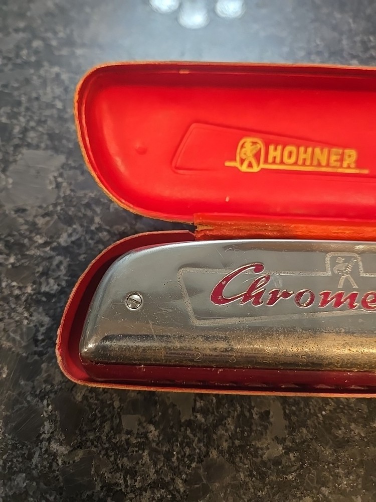 VINTAGE HOHNER CHROMETTA 12 CHROMATIC HARMONICA