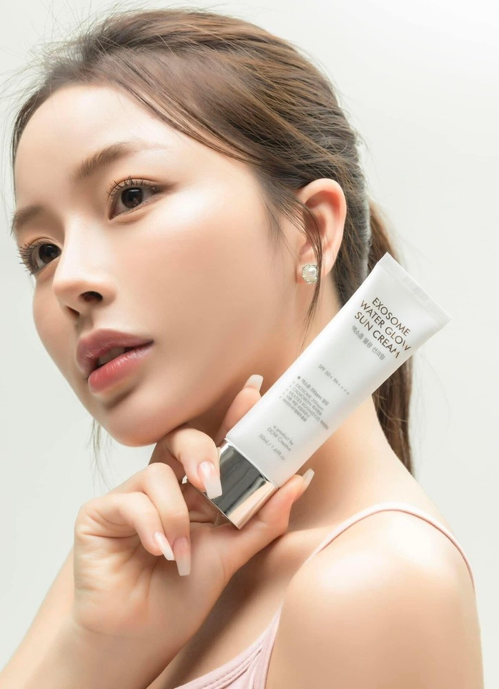 DOW Exosome Water Glow Sun Cream