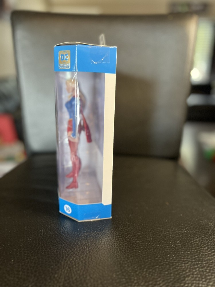 DC Collectables Supergirl