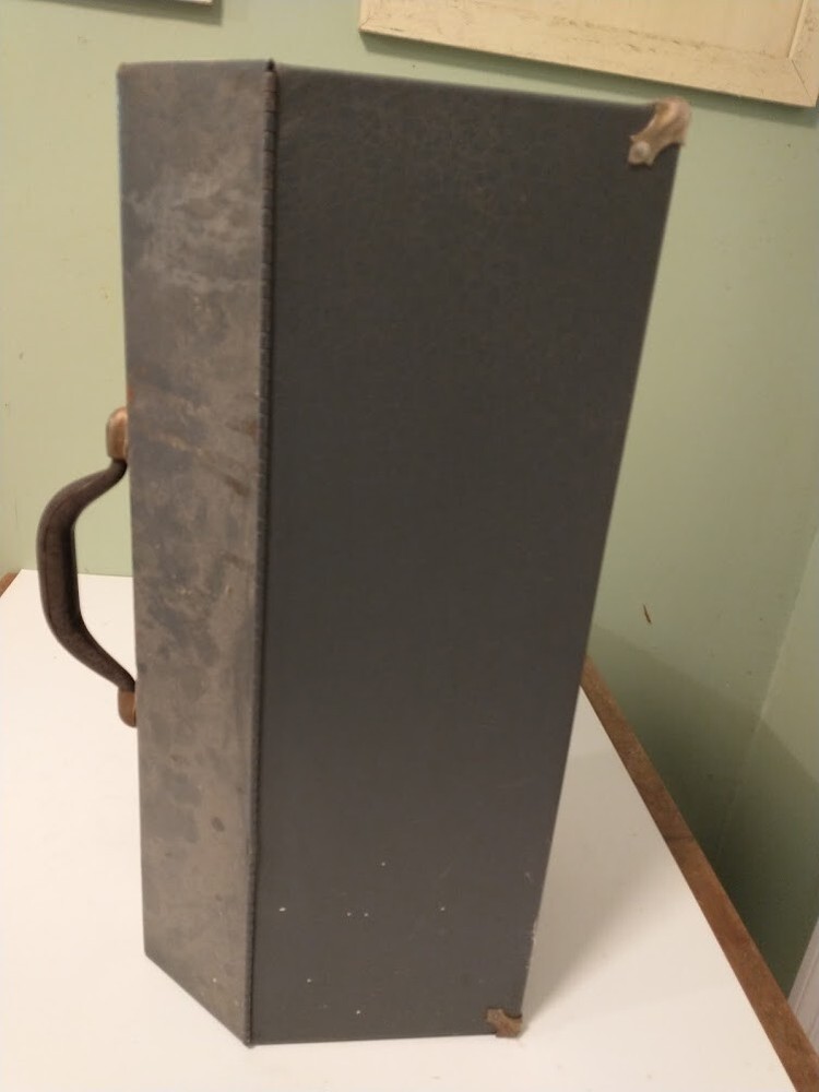 1941/ S & K / HINGED TOP / HEAVY DUTY TOOL BOX