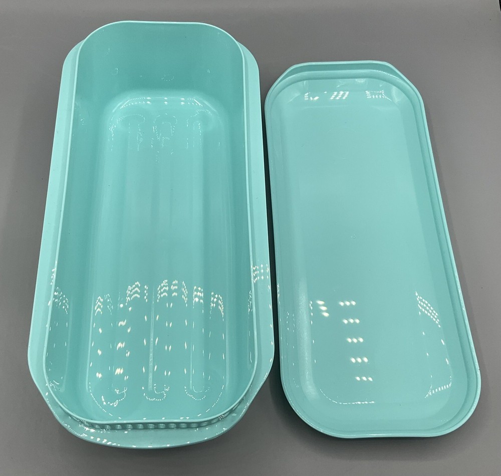 Turquoise Microwave Pasta Spaghetti Cooker/Steamer in Box