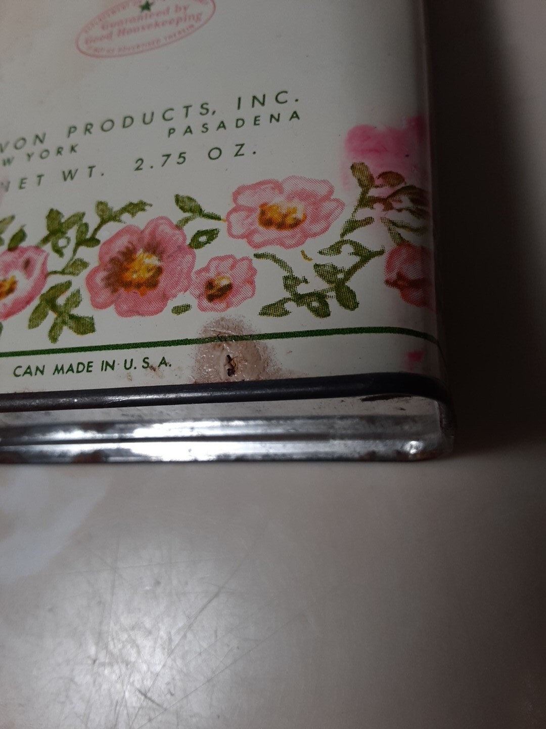 Vintage Avon TO A WILD ROSE Perfumed Talc Powder Tin w/partial contents