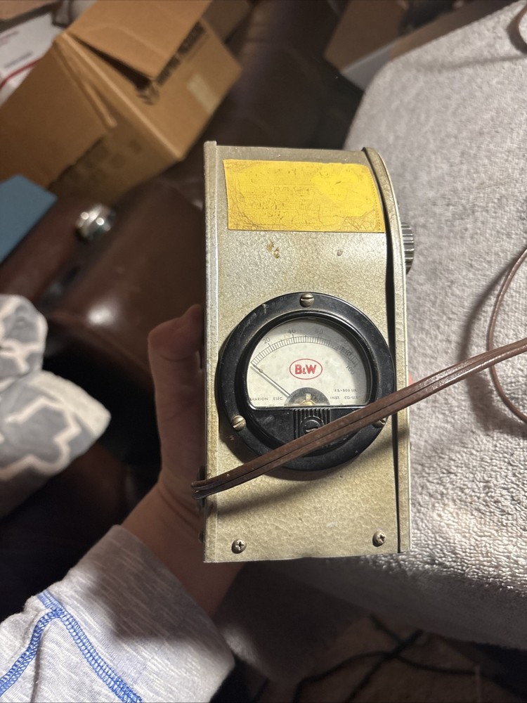 B&W Barker & Williamson Model 600 DIP Meter